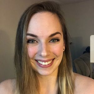 Meet your Posher, Clara